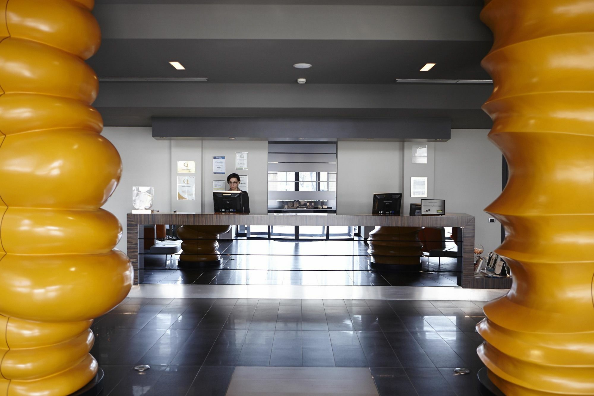 Rmh Modena Des Arts Ξενοδοχείο Εξωτερικό φωτογραφία