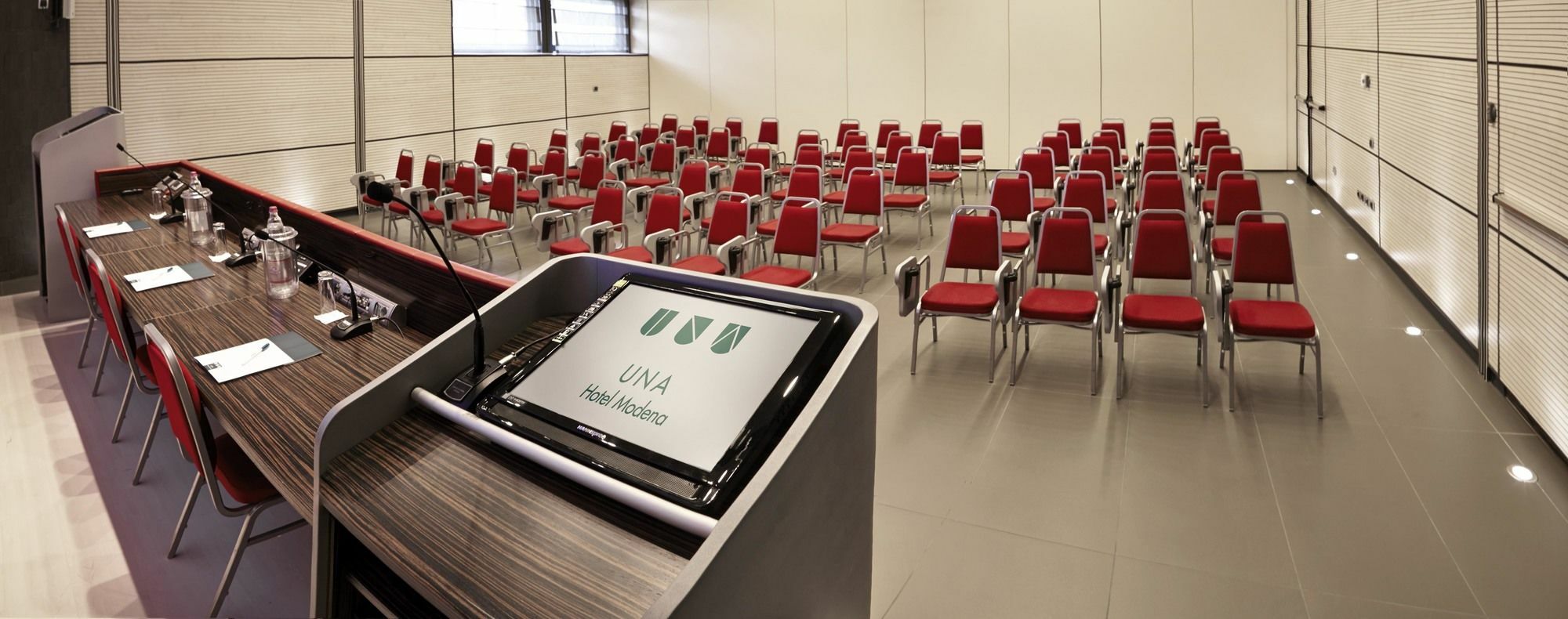 Rmh Modena Des Arts Ξενοδοχείο Εξωτερικό φωτογραφία